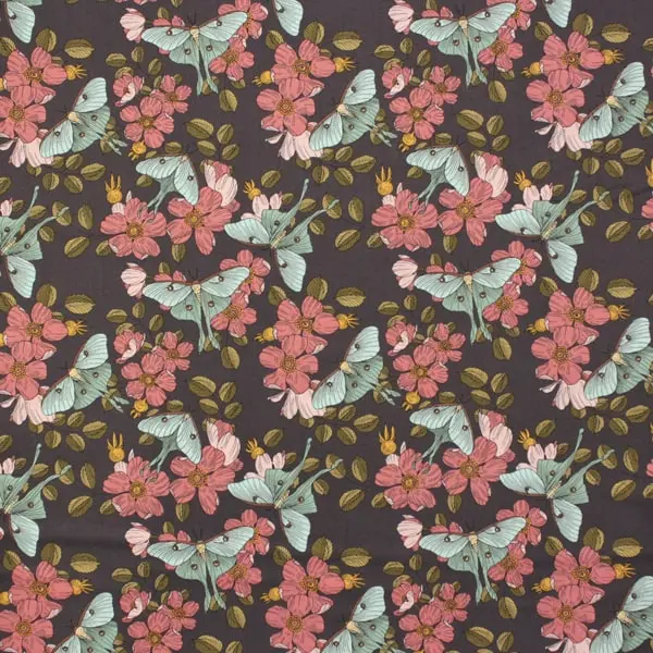 Forest Luna, Tela de Rachel Hauer con mariposas y flores PWRH018-col. Forest Floor